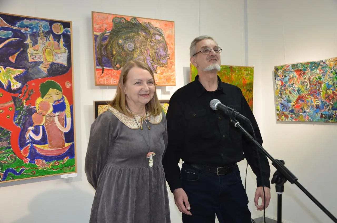 организаторы выставки Стерлитамакская картинная галерея  Организаторы Надежда и Камиль Гумеровы