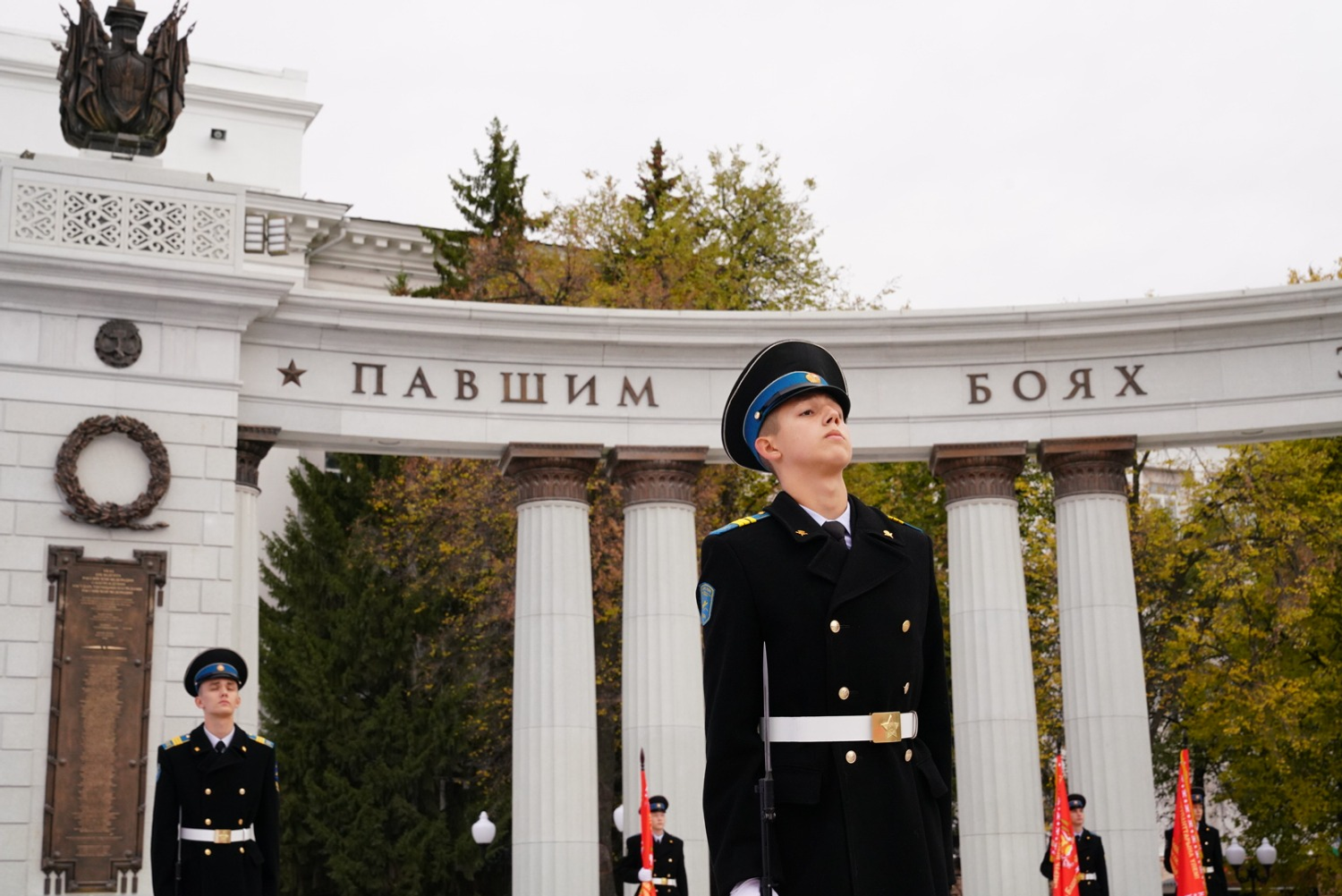 Олег Яровиков