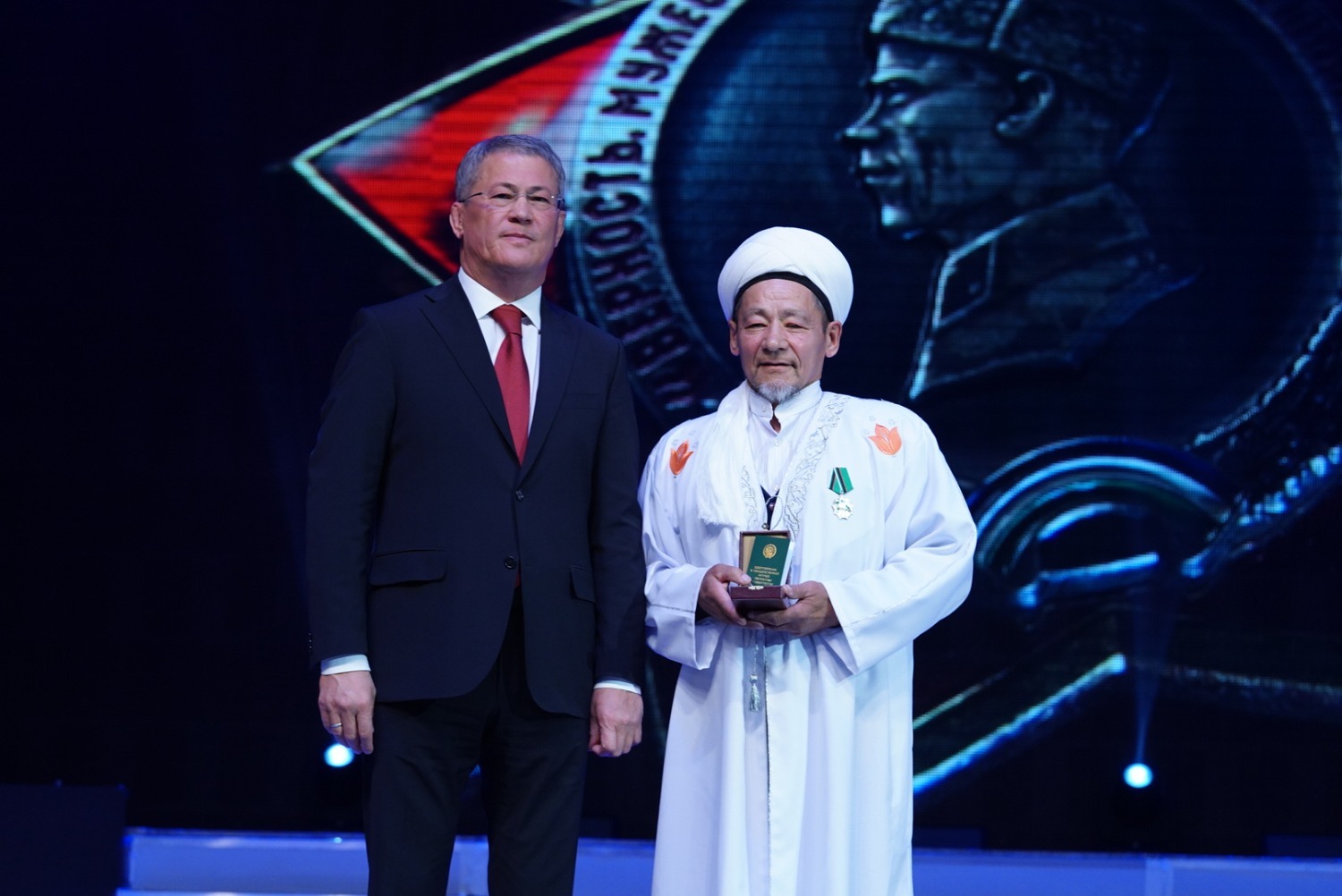 Олег Яровиков