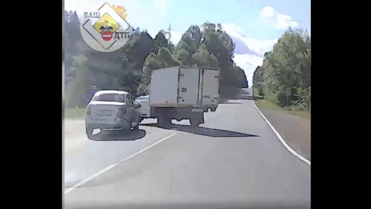 стоп-кадр видео «БашДТП», Телеграм