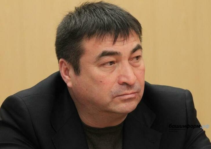 Азамат Хужахметов