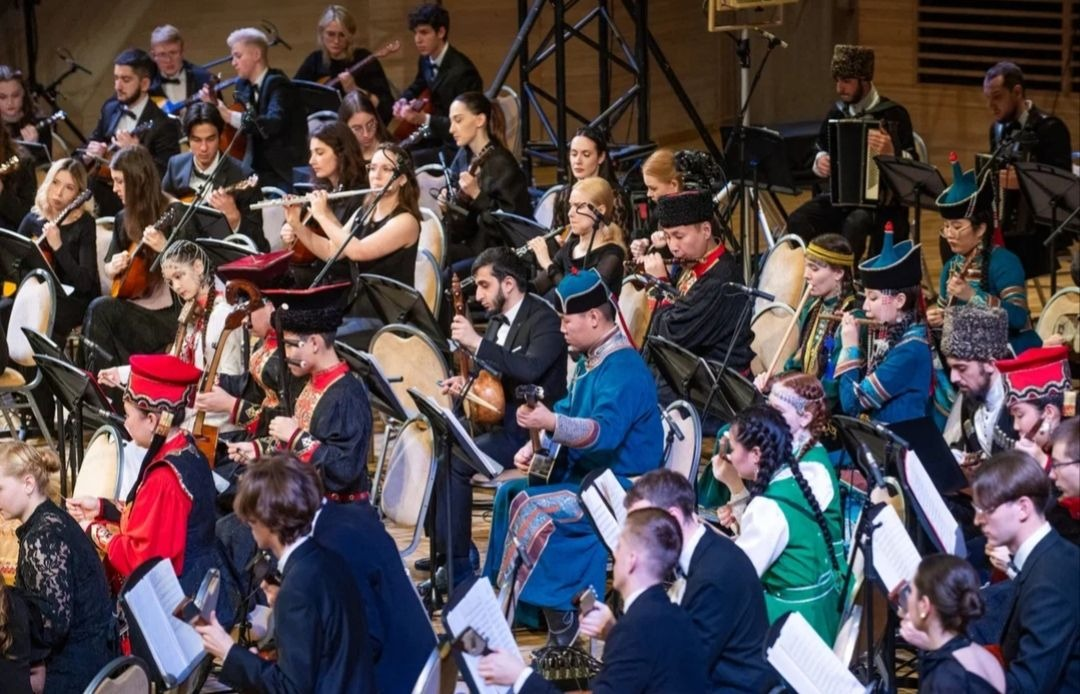 ансамбль "Россия" имени Л.Зыкиной предоставлено Рамилом Гайзуллиным