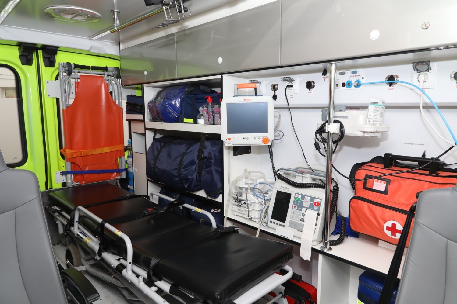 Валерий Шахов  "Начинка" реанимобилей санавиации