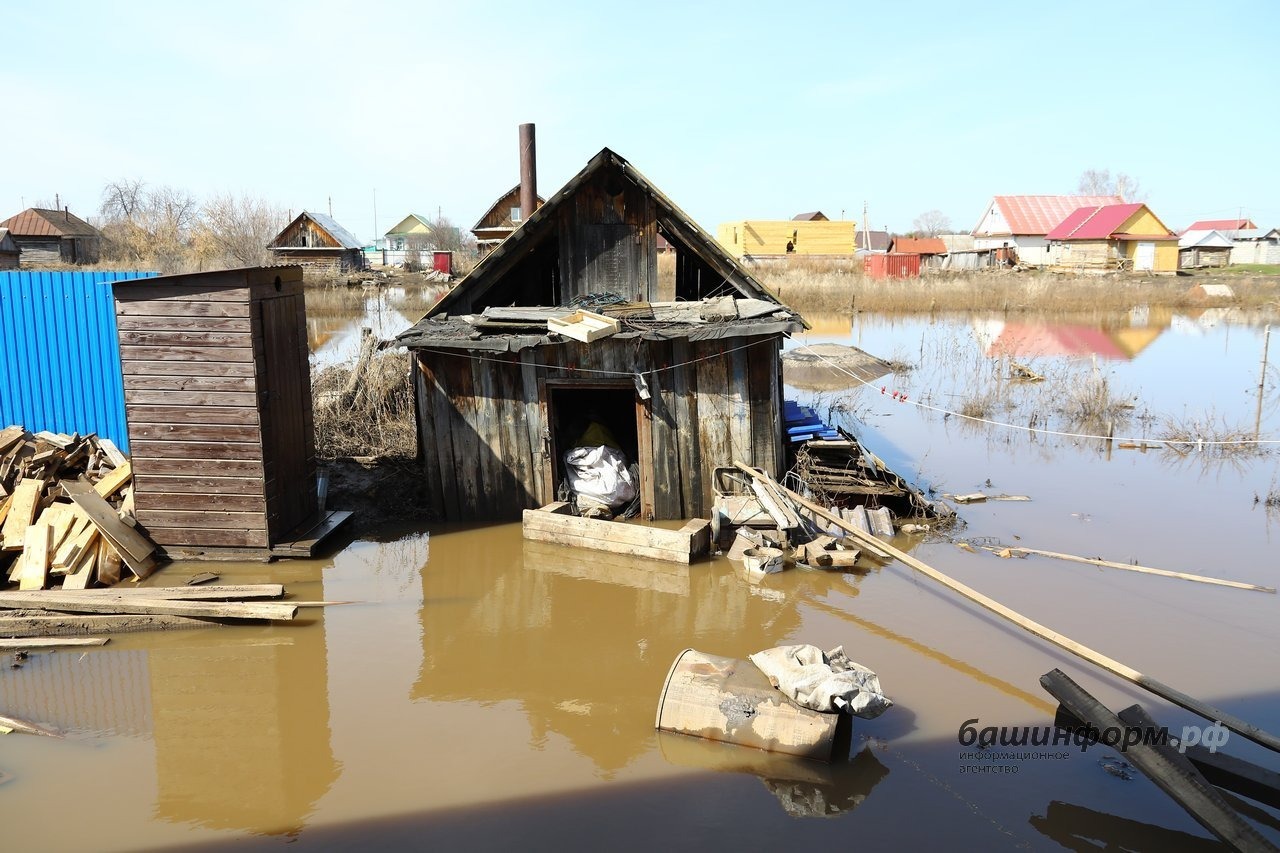 Валерий Шахов ИА Башинформ Паводок в селе Бекетово (2021)