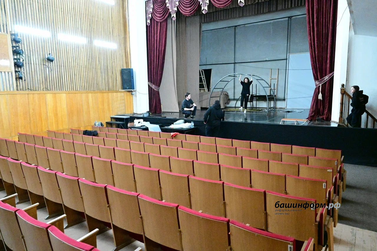 Азат Мухамедьянов  пресс-служба  Главы РБ