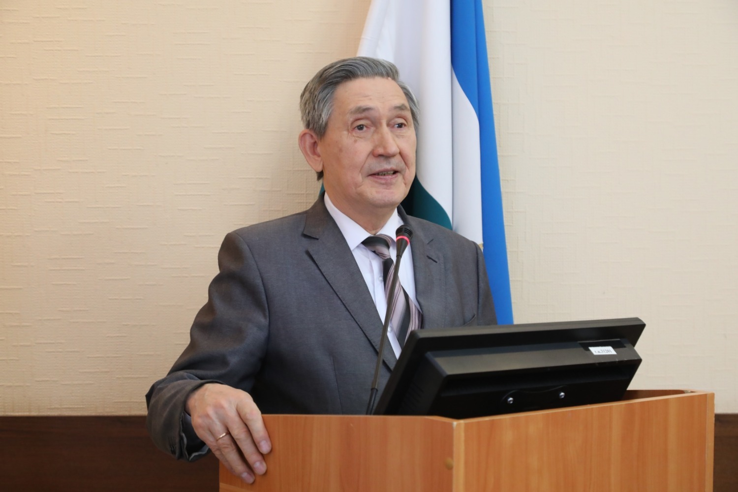 Валерий Шахов