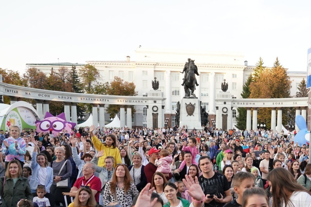 Олег Яровиков, Азат Мухамедьянов