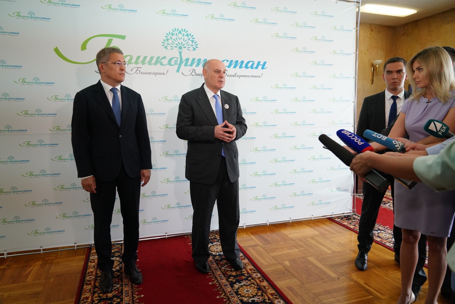 Олег Яровиков