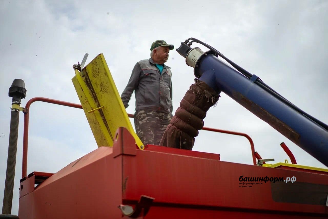 соцсети  Андрея Назарова