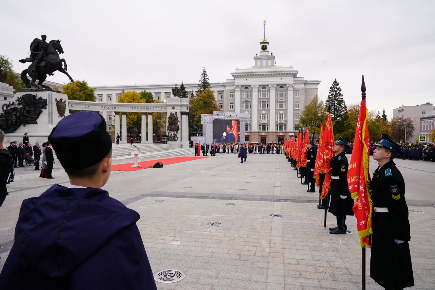 Олег Яровиков