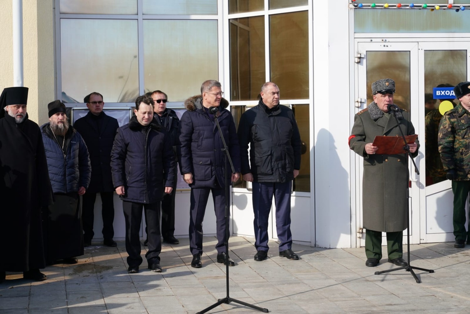 Олег Яровиков