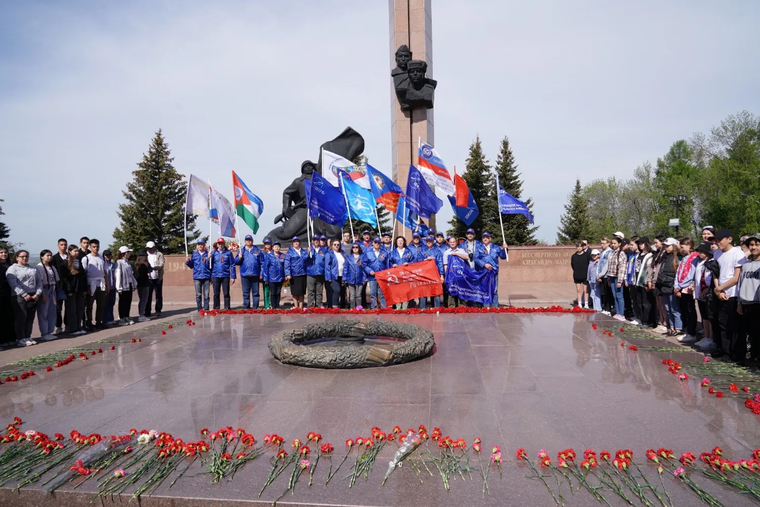 Олег Яровиков