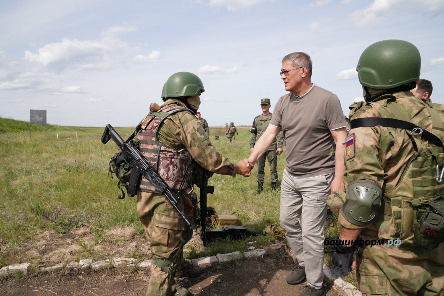 Олег Яровиков