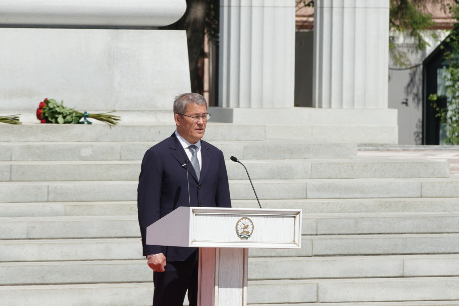 Олег Яровиков