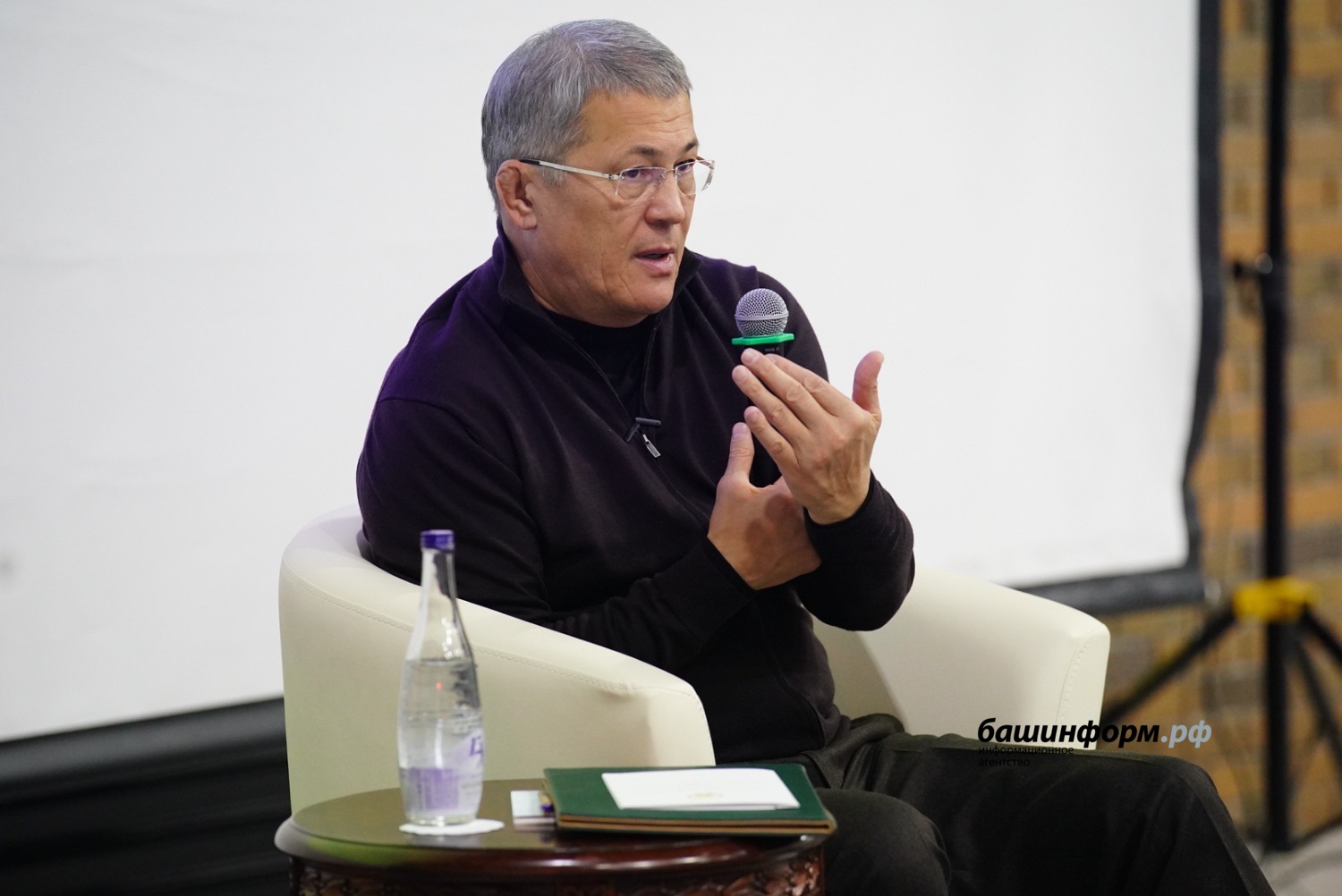 Олег Яровиков