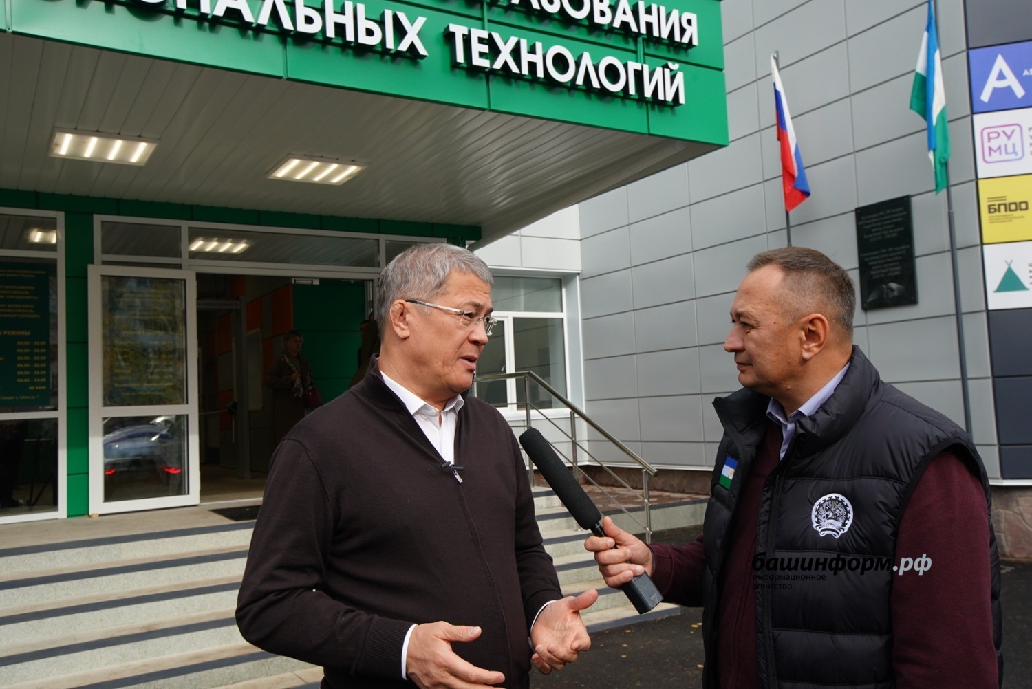 Олег Яровиков