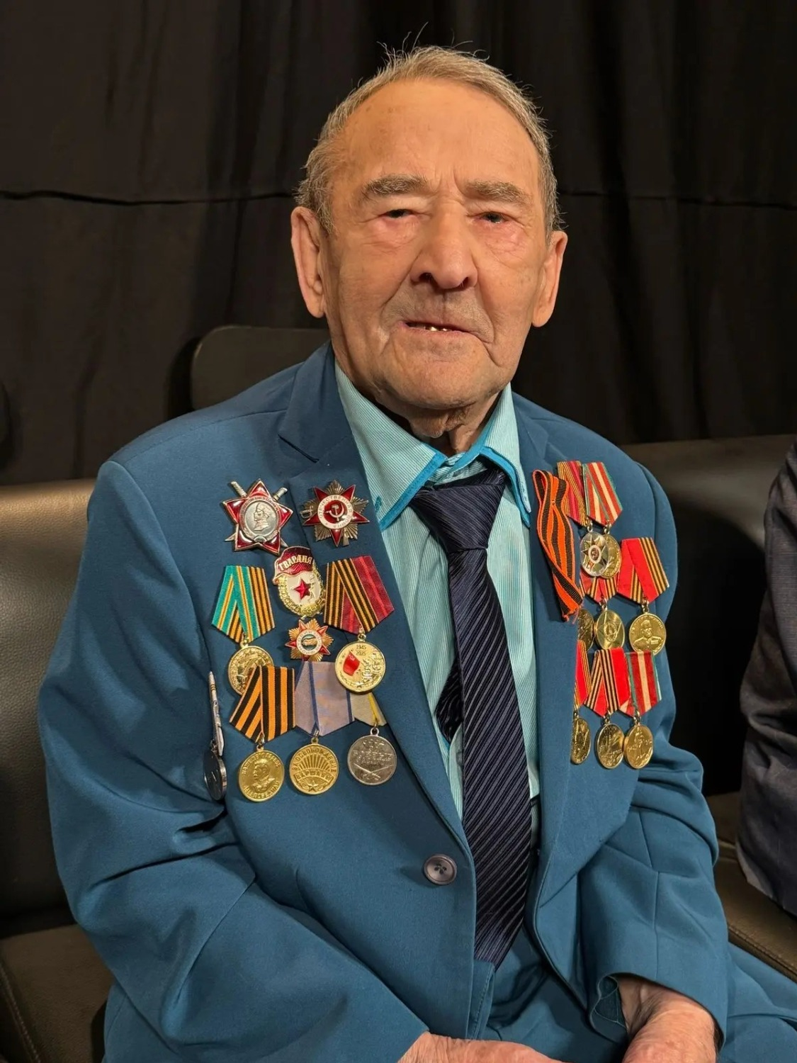 Азат Сахабиев Личная страница в соцсети "ВКонтакте"