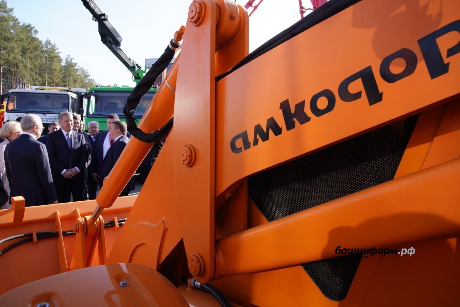 Олег Яровиков