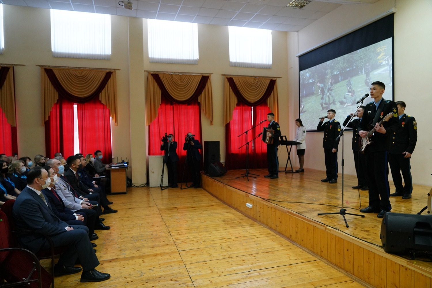 Олег Яровиков