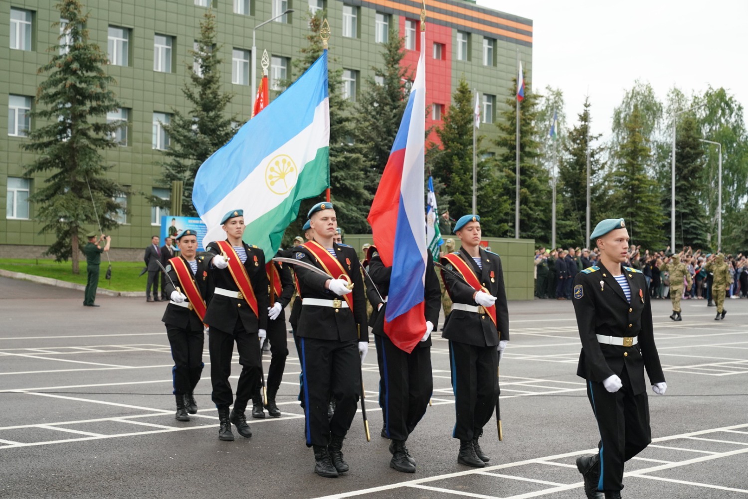 Олег Яровиков