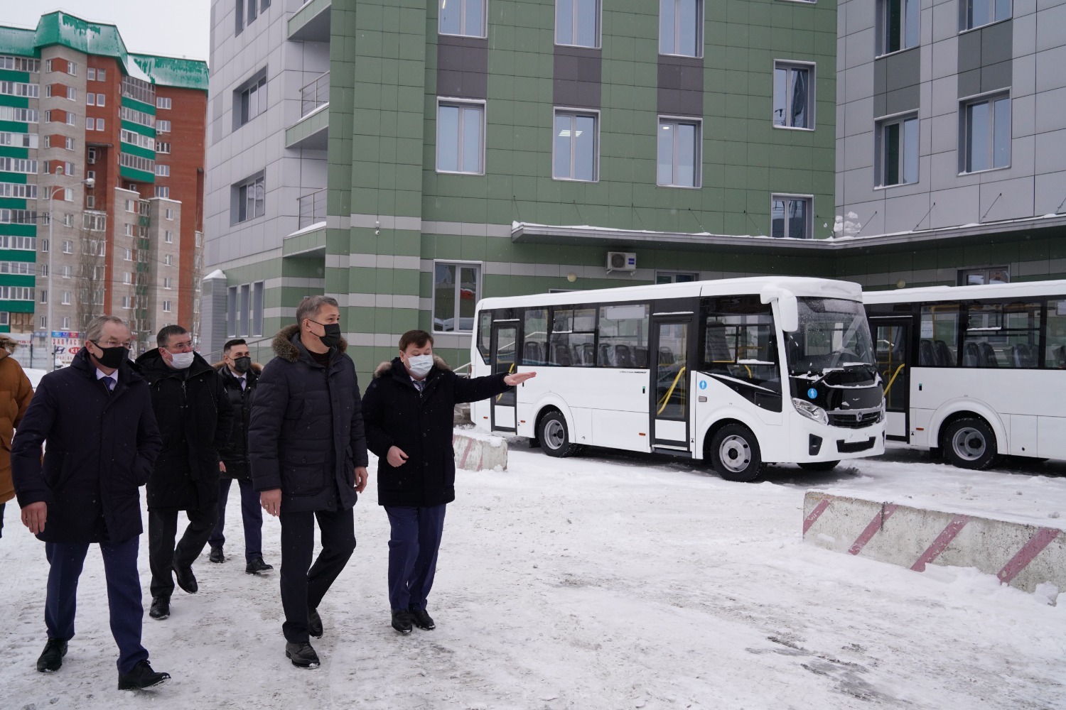 Олег Яровиков