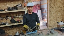 Мастер по металлу в Башкирии наладил производство уникальных конструкций