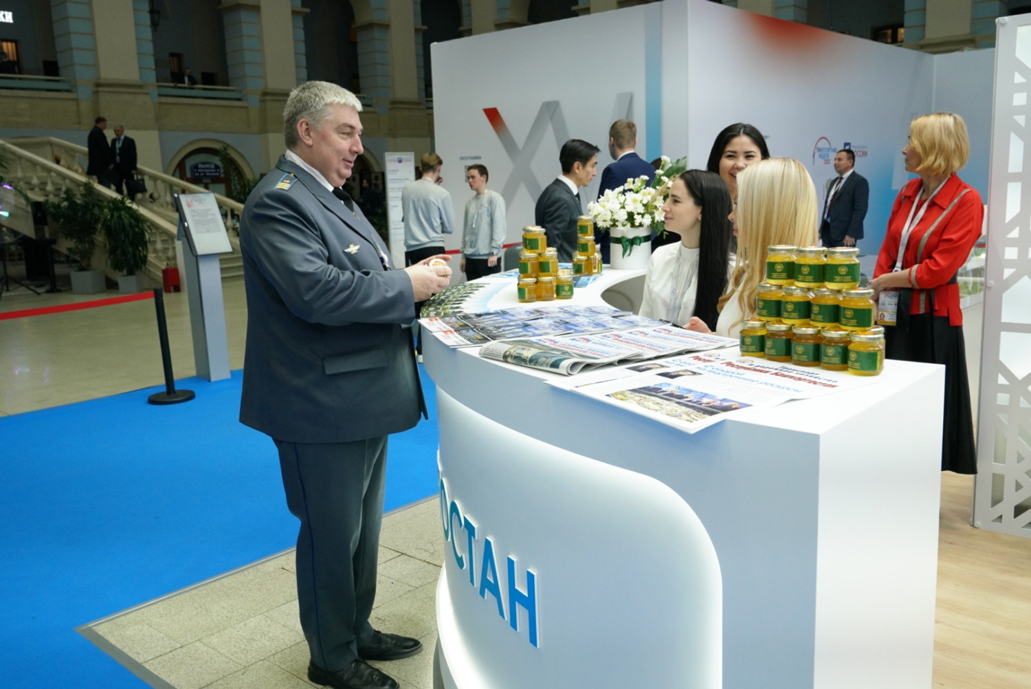 Олег Яровиков