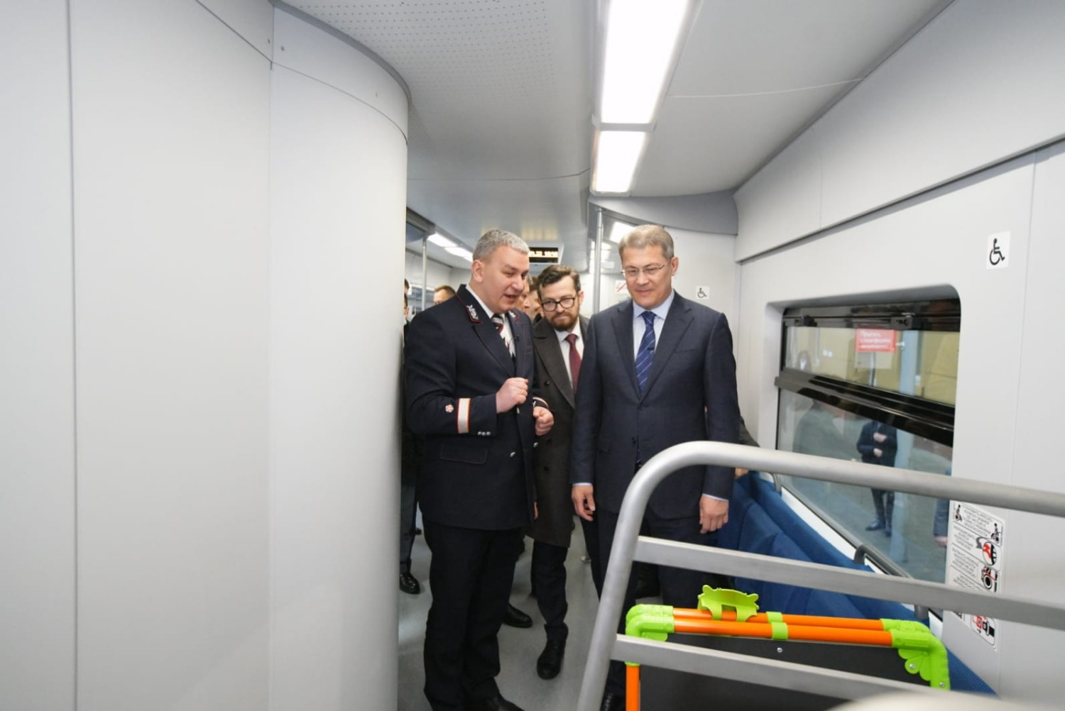 Олег Яровиков