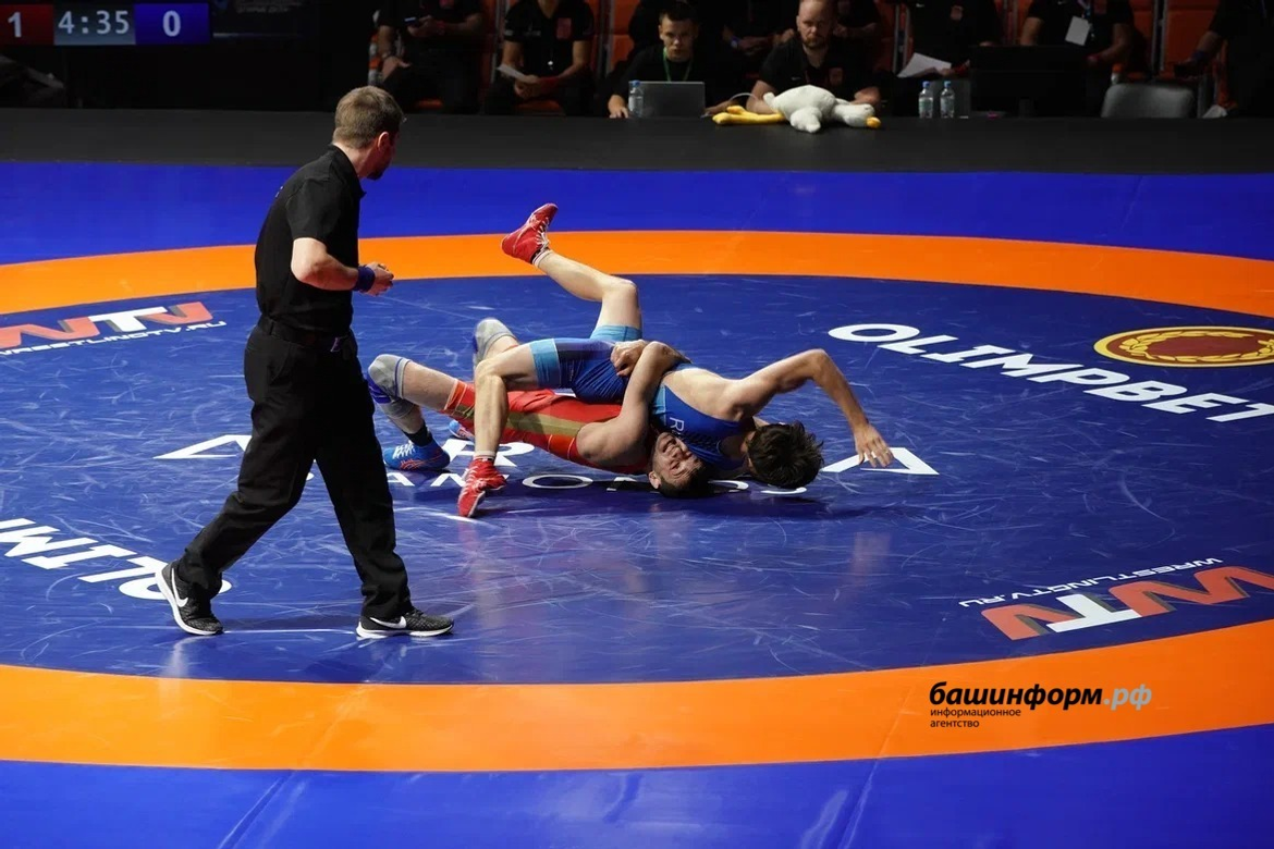 Олег Яровиков