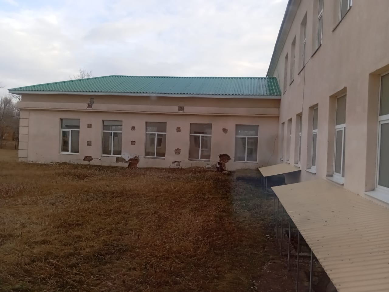 Елена Гильманова директор школы села Михайловка