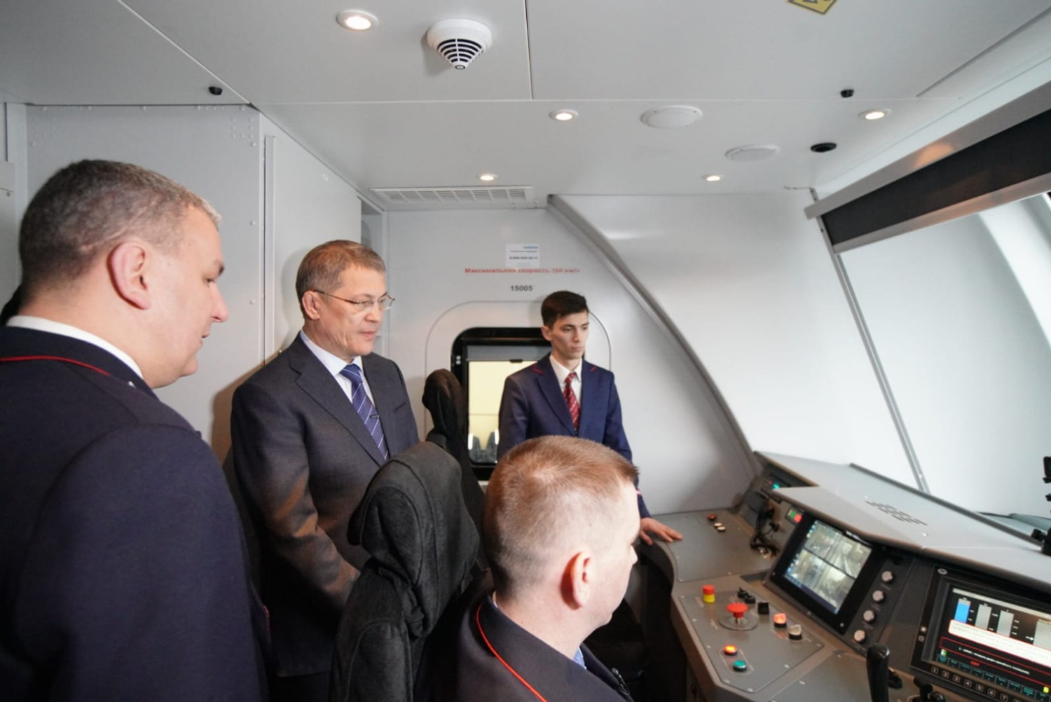 Олег Яровиков