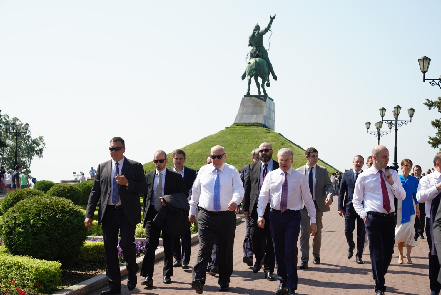 Олег Яровиков