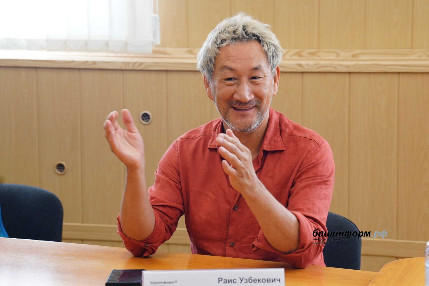 Олег Яровиков