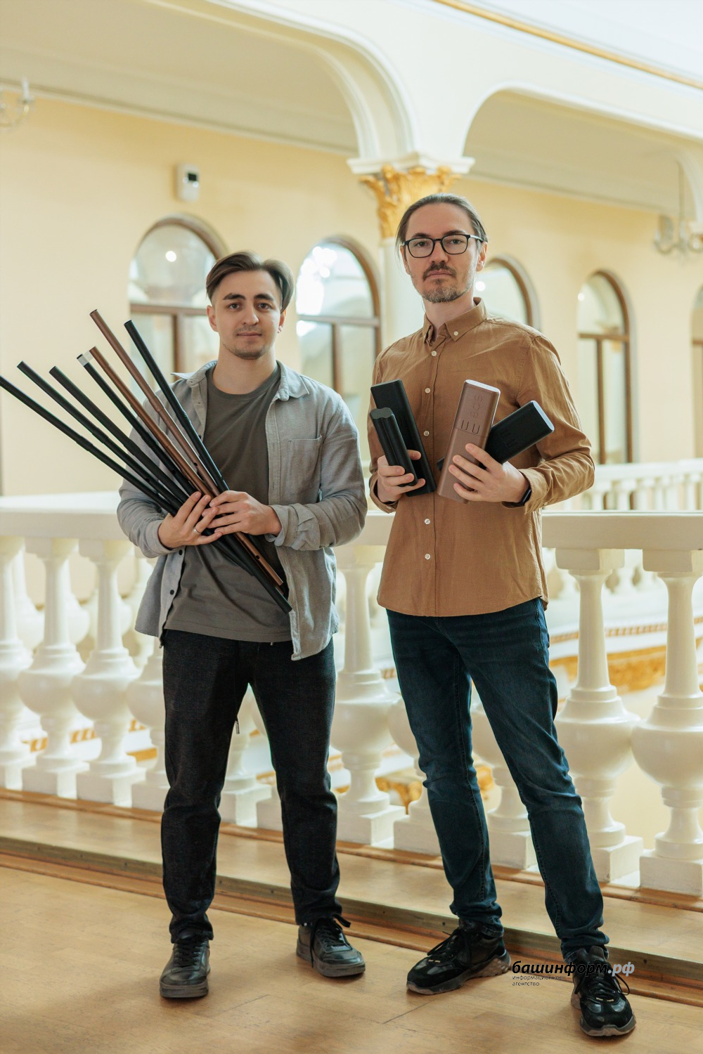 Ильшат Ахметов Личный архив Музыкант Арслан Умурзаков и создатель кураев на 3D принтере Ильшат Ахметов