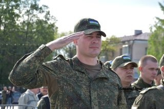 Эдуард Кускарбеков  гвардии старший лейтенант Александр Козоногов