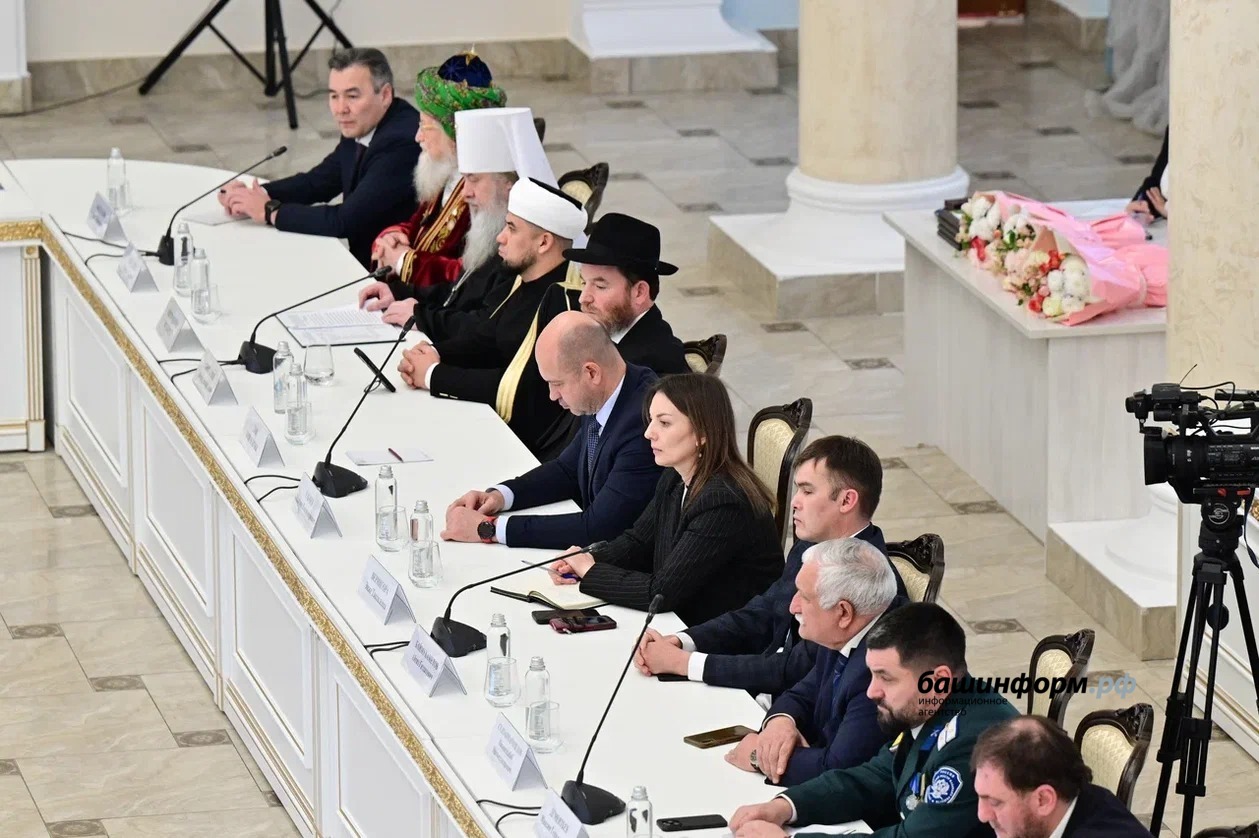 Азат Мухамедьянов пресс-служба  Главы РБ