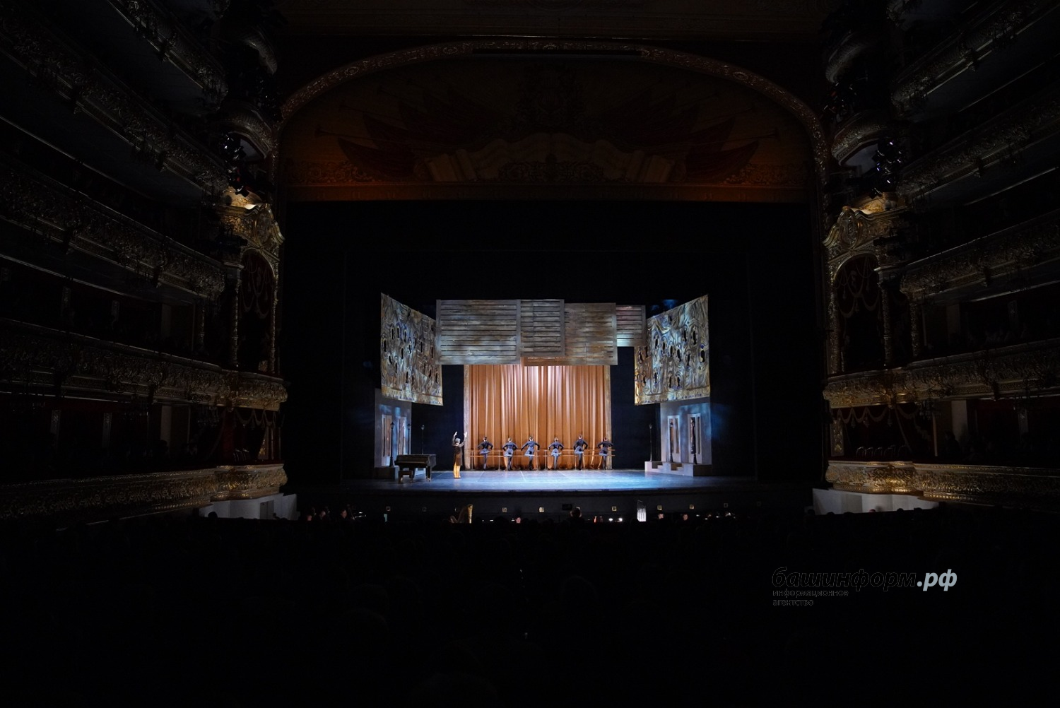 Олег Яровиков