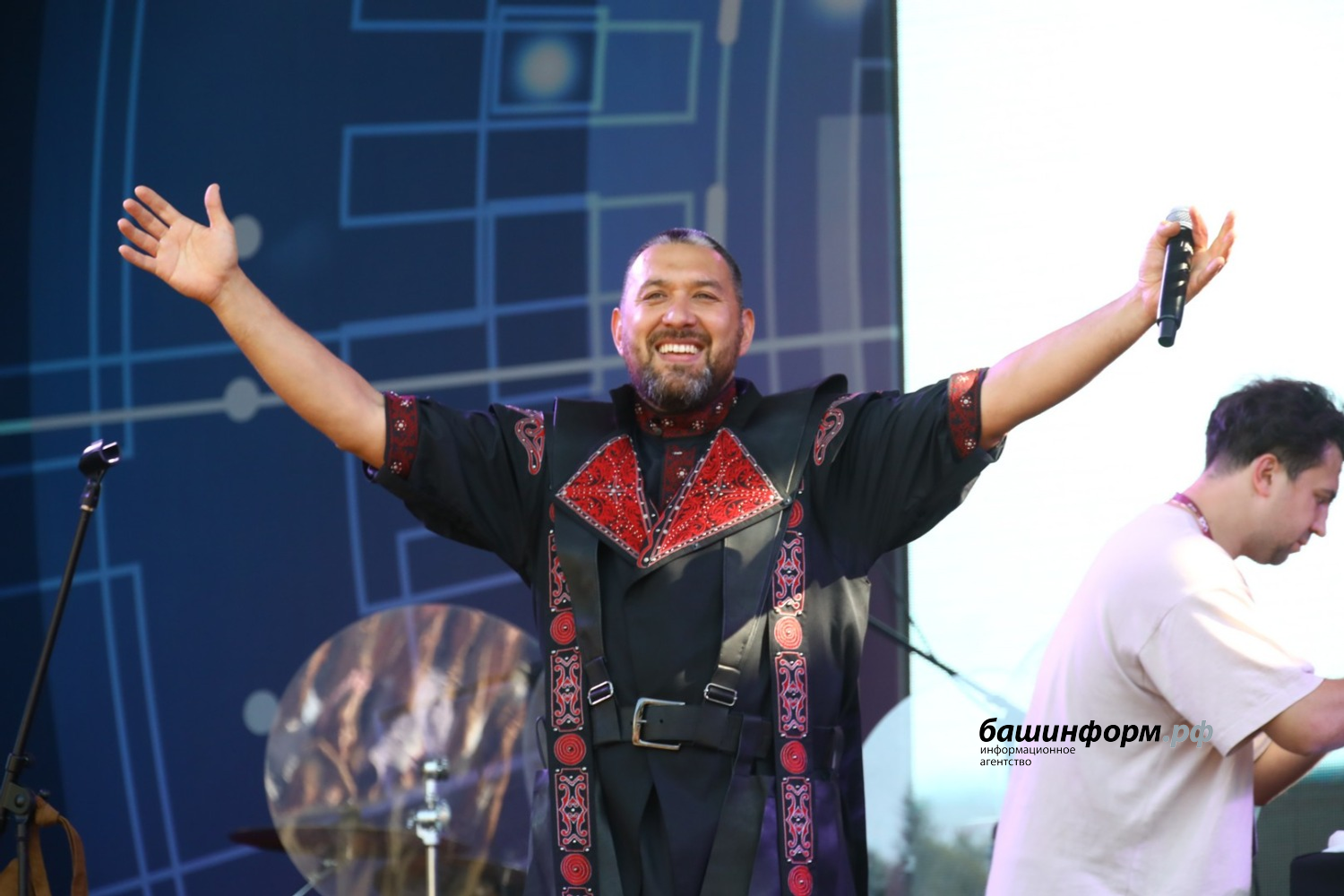 Валерий Шахов