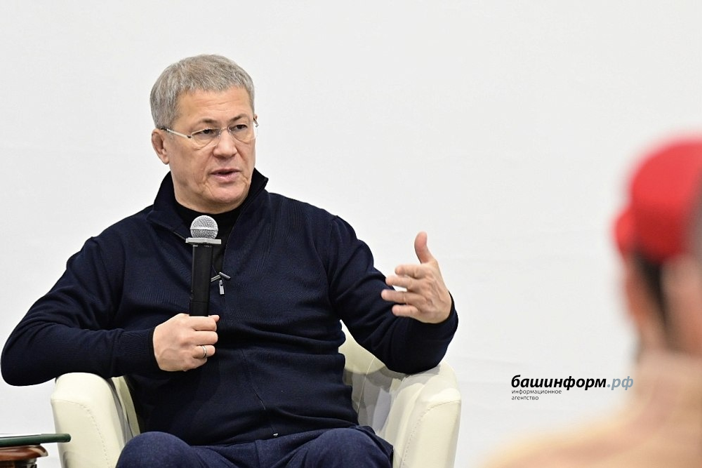 Азат Мухамедьянов  пресс-служба  Главы РБ