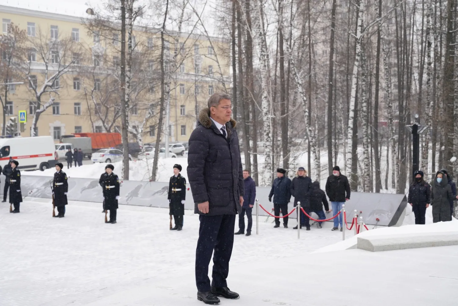 Олег Яровиков