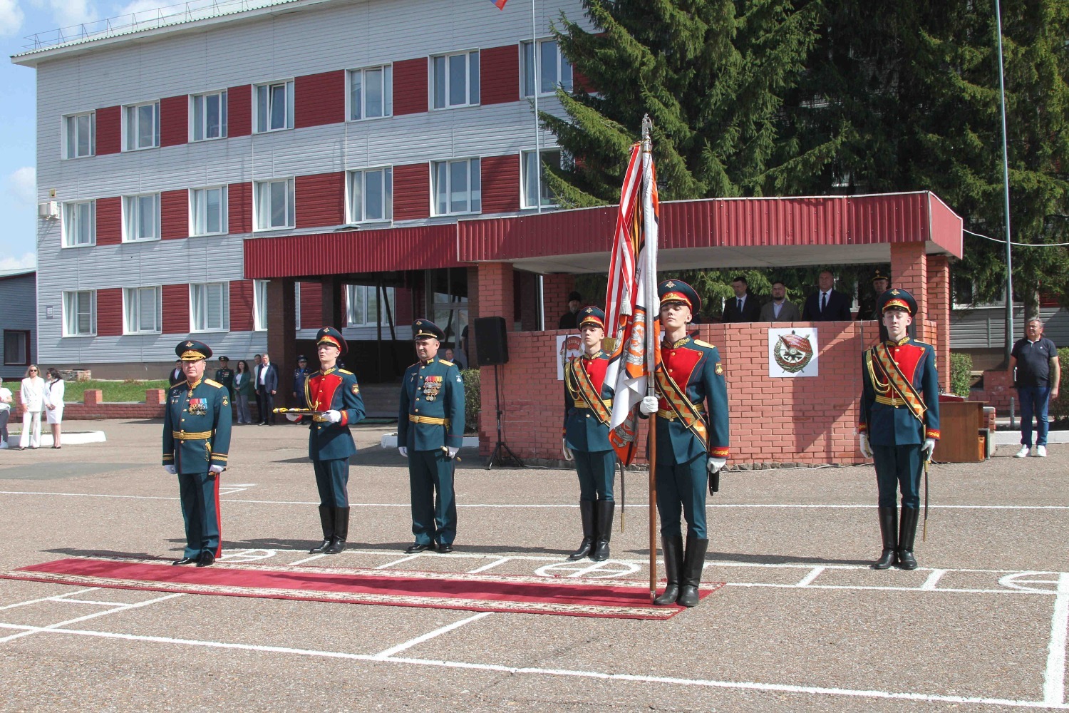 Олег Яровиков