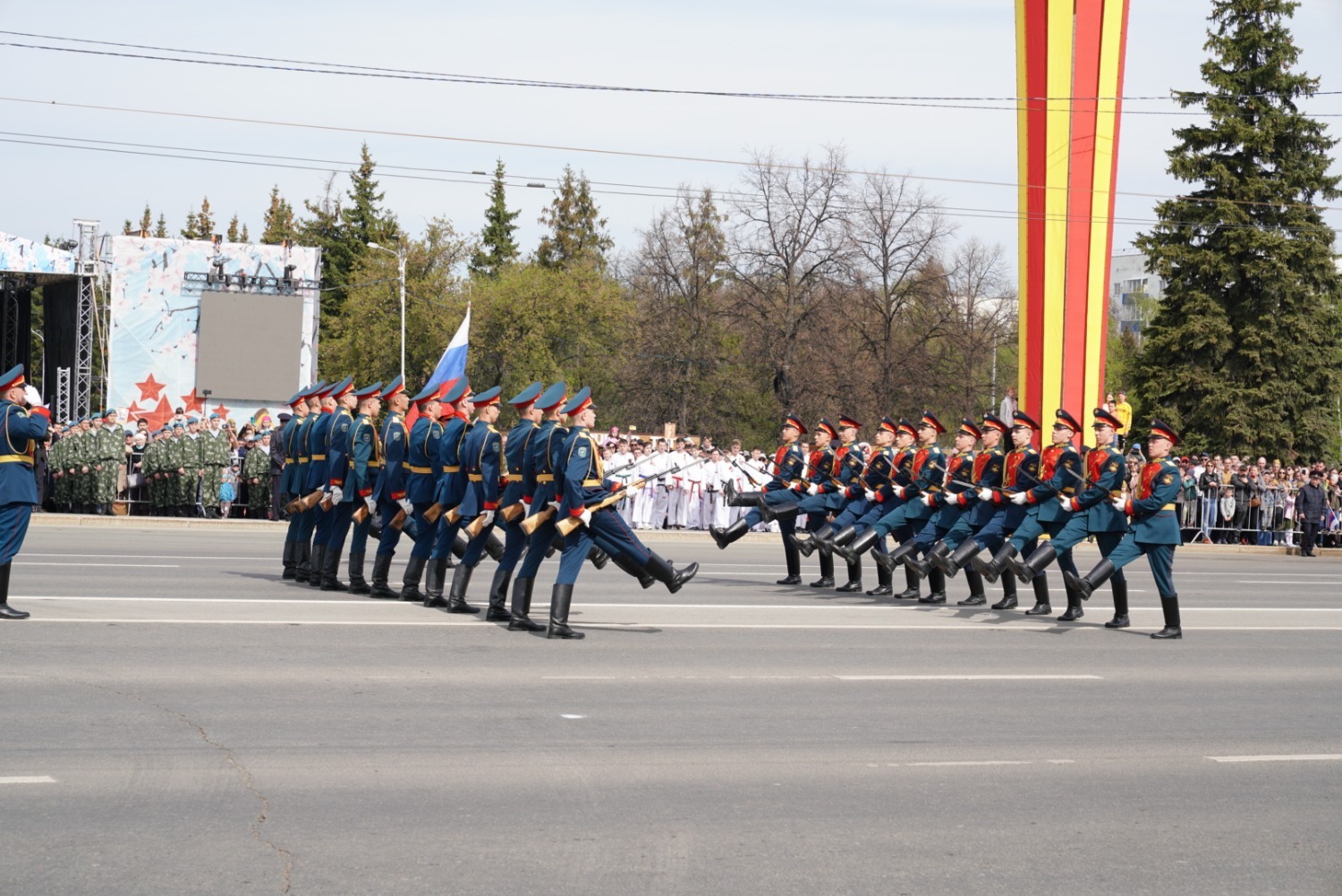 Олег Яровиков