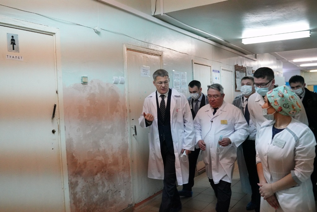 Олег Яровиков