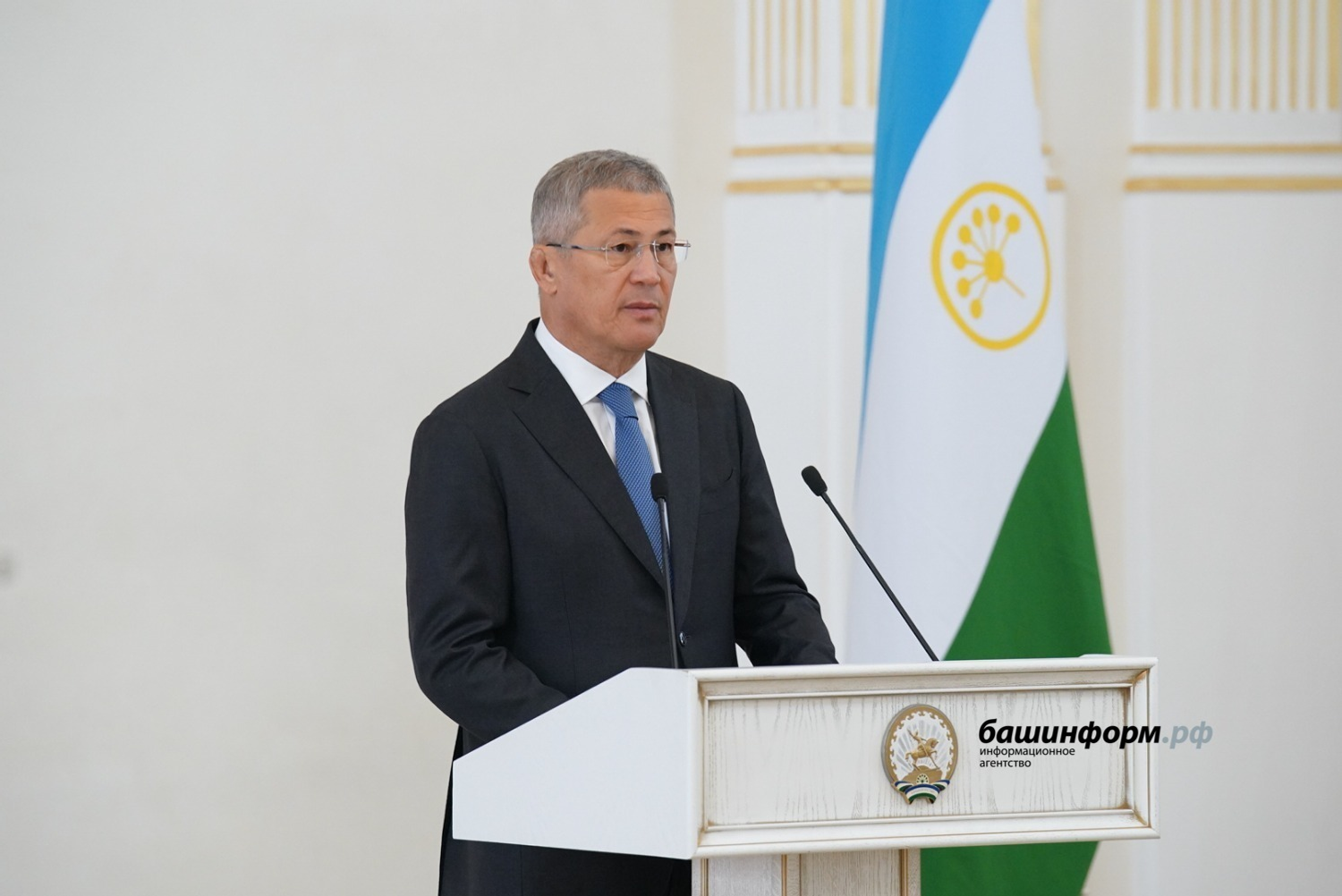 Олег Яровиков