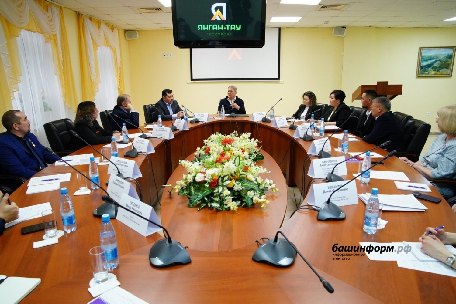 Олег Яровиков