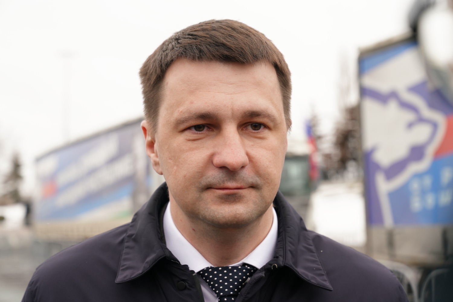 Олег Яровиков  Максим Забелин