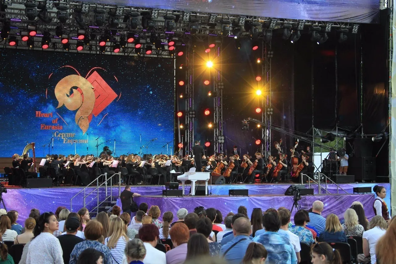 Олег Яровиков