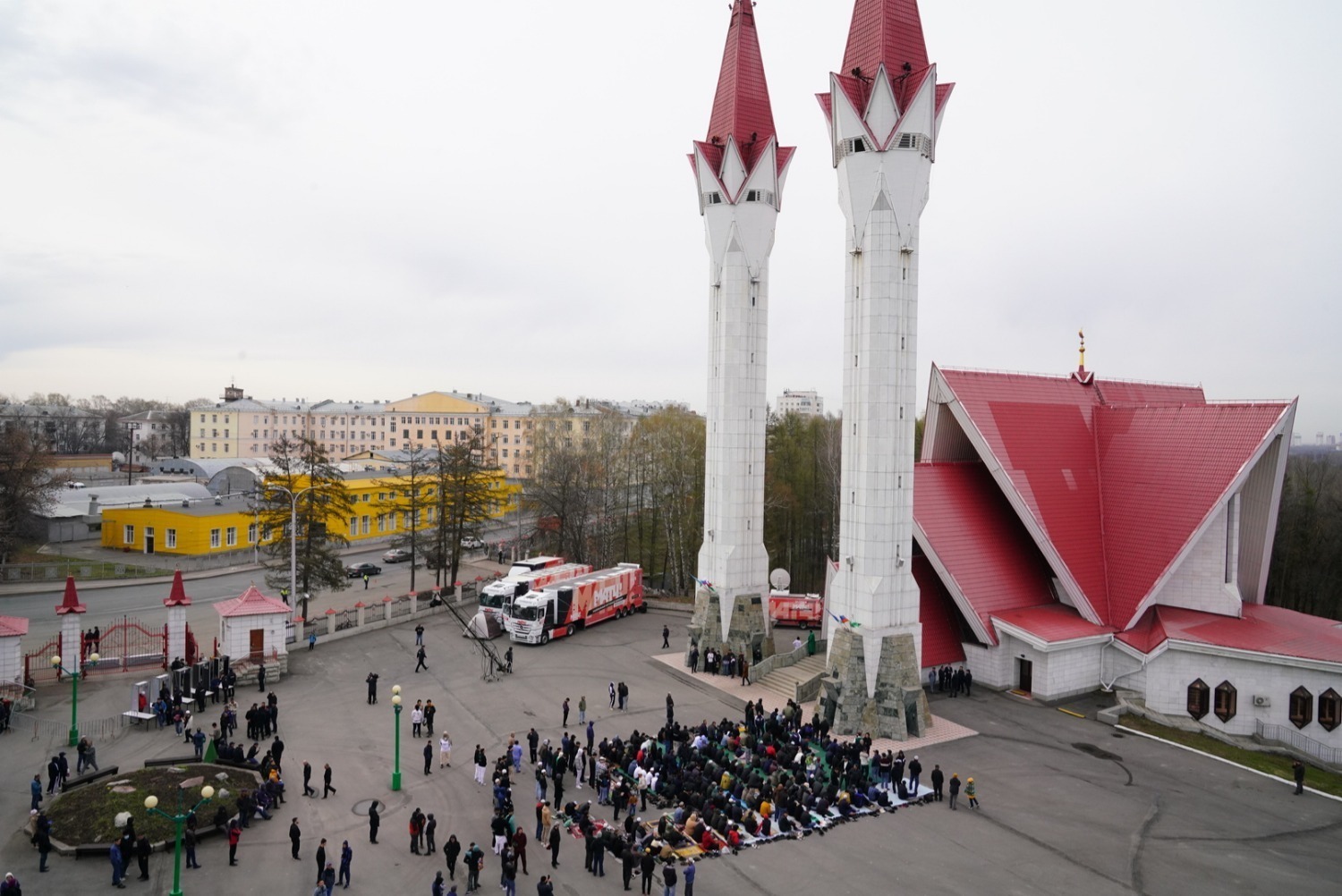 Олег Яровиков