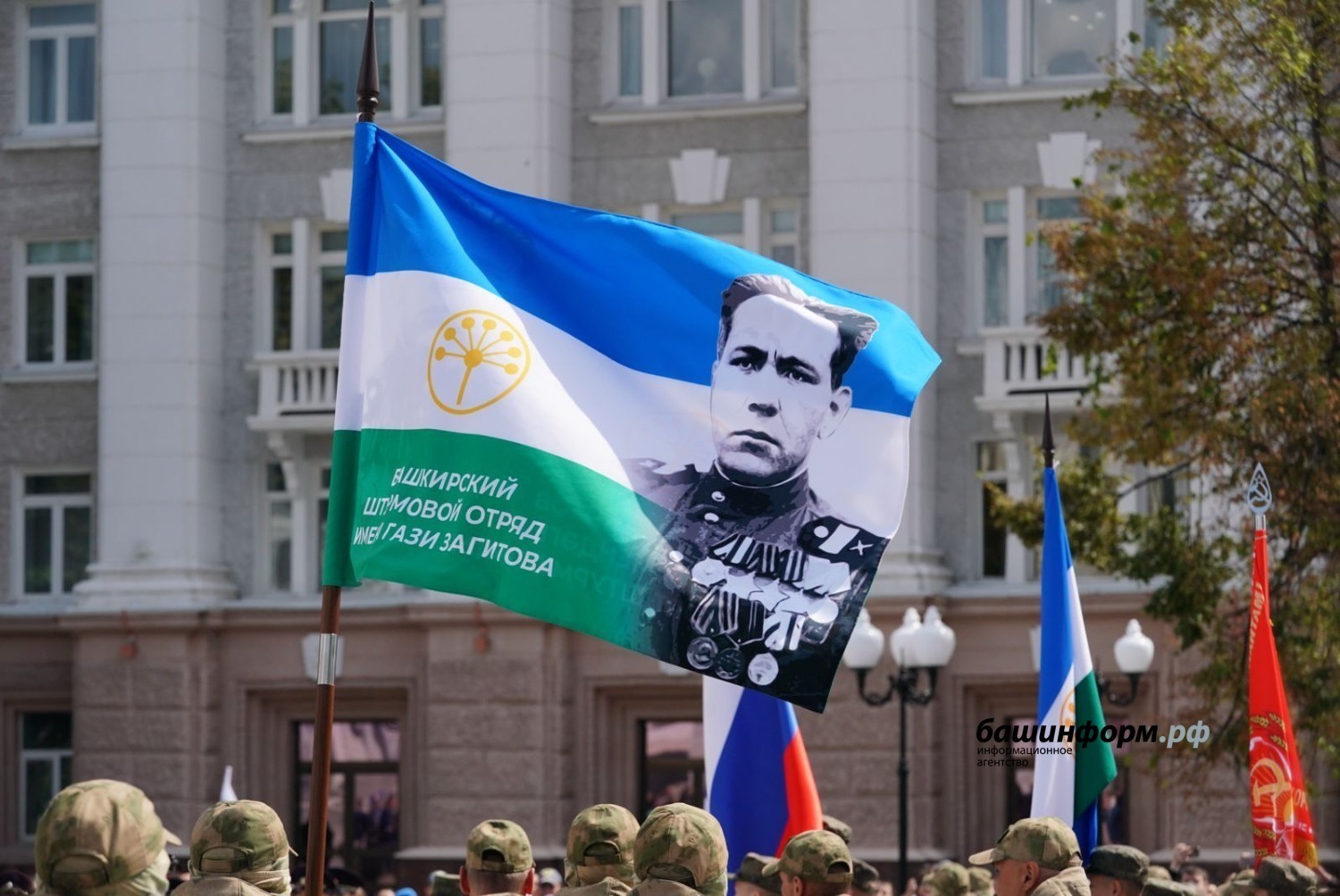 Олег Яровиков