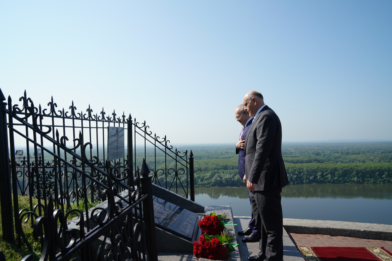 Олег Яровиков